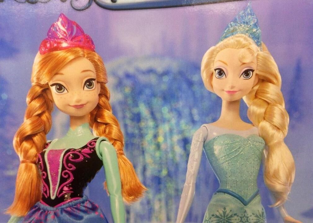 2014: Frozen dolls